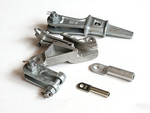 Strain Clamps & Cable Lugs